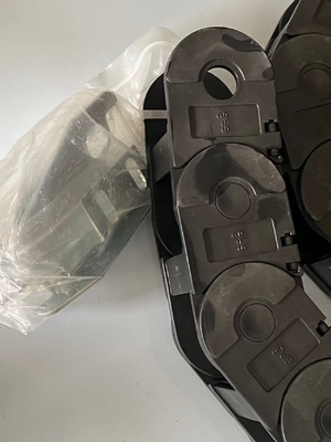 J05493.0100 e-chain® Kalmar Reach 스택 부품